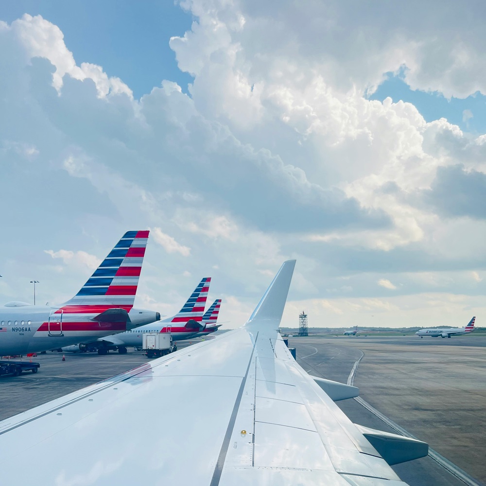 (EWR) Newark International Airport, NJ Service Image